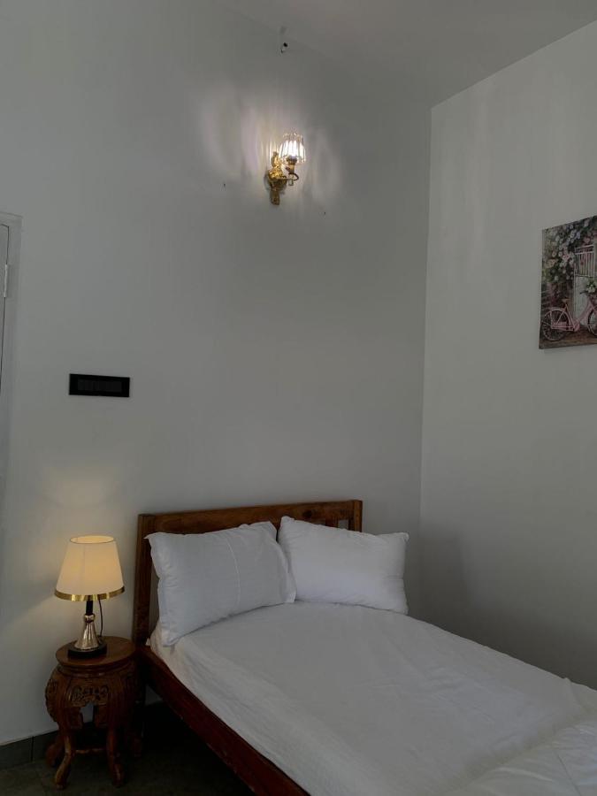 Elzas Fort Inn Kochi Exterior photo