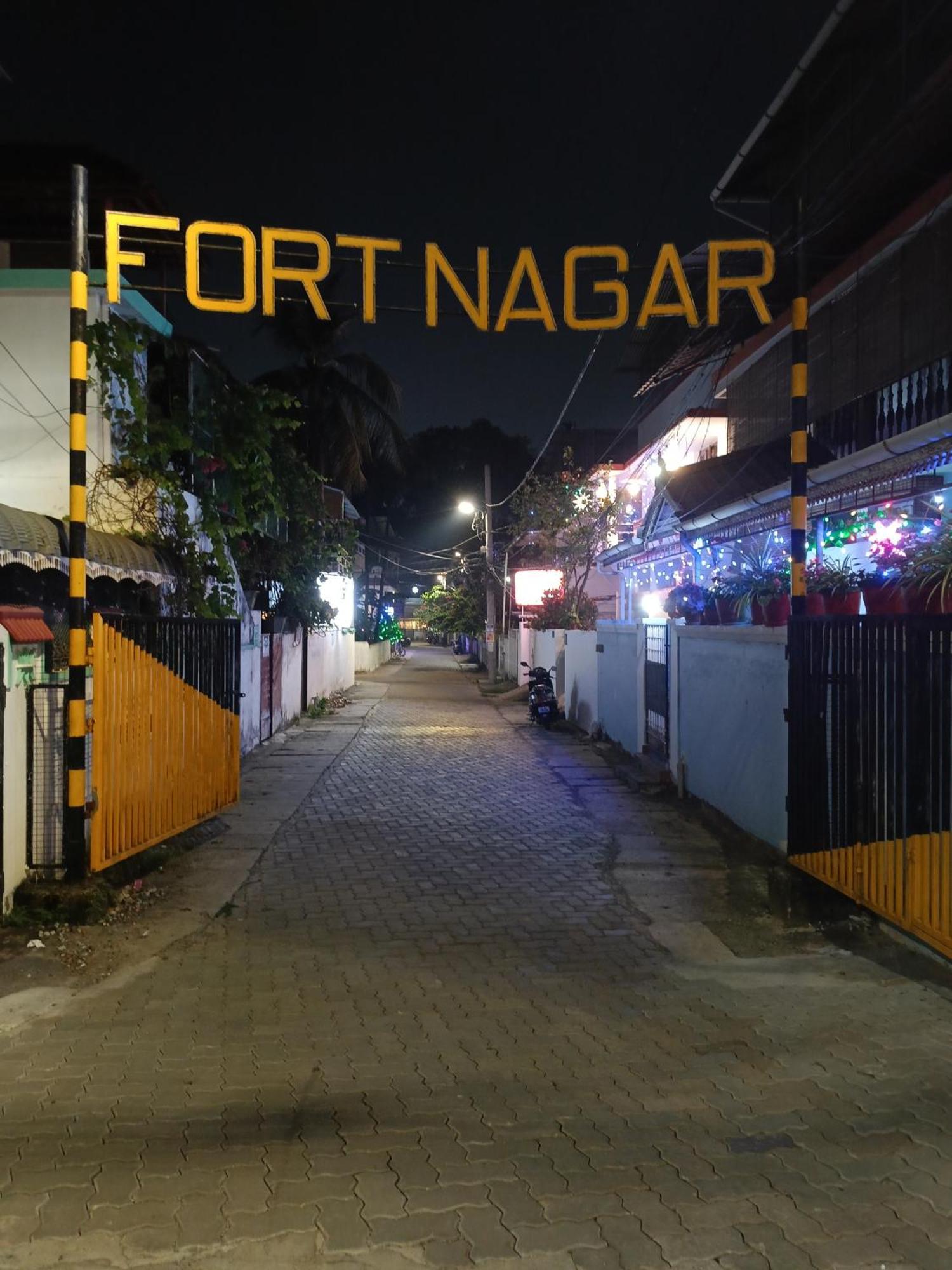 Elzas Fort Inn Kochi Exterior photo