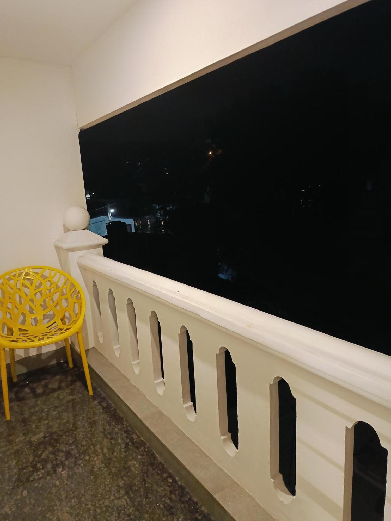 Elzas Fort Inn Kochi Exterior photo